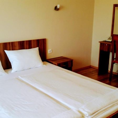 Hotel Sormester Szarvas Zewnętrze zdjęcie