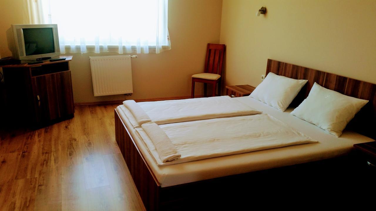 Hotel Sormester Szarvas Zewnętrze zdjęcie