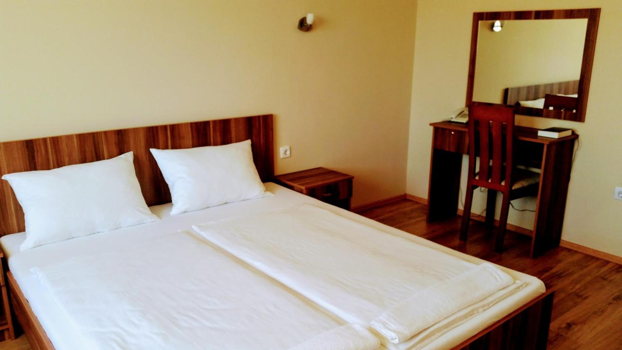 Hotel Sormester Szarvas Zewnętrze zdjęcie