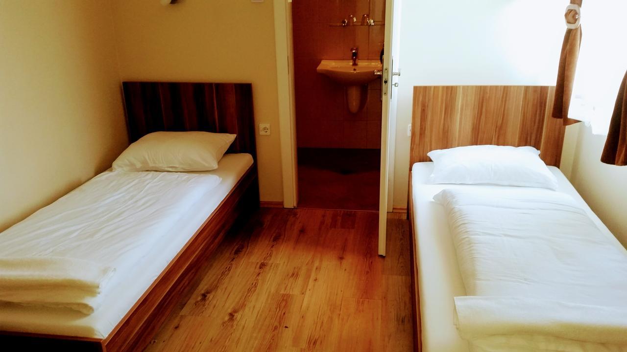 Hotel Sormester Szarvas Zewnętrze zdjęcie